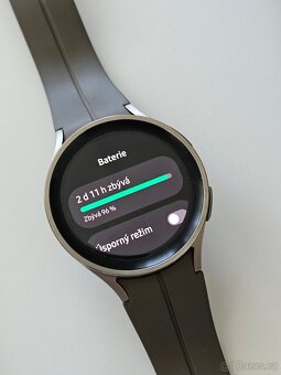 Samsung Galaxy Watch 5 PRO 45mm šedé - 3