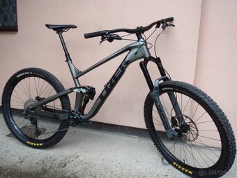 Enduro Trek Slash 7 -odpružení RS Ultimate, stav nového kola - 3