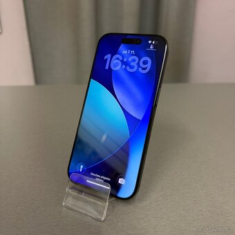iPhone 16 Pro 256GB černý, 12 měsíců záruka - 3