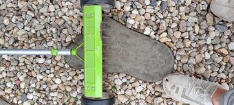 Ruční vertikulátor Florabest - 3