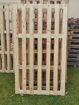 Prodám dřevěné  palety - 3