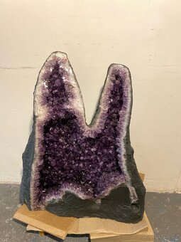 Obří ametystová geoda – 392 kg TOP kvalita, hluboký lesk - 3