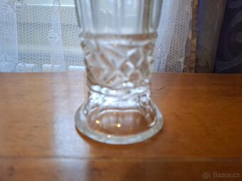Starožitná sklenéná váza - 3