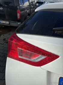 Zadní světlo Toyota Auris 2 kombi - levé vnitřní 02-268 - 3