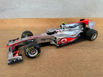MODEL MCLAREN MP4/26 MINICHAMPS 1:18 LIMIT 1008 KS - 3