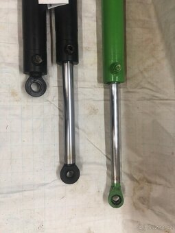 HYDRAULICKÉ PÍSTNICE - 3
