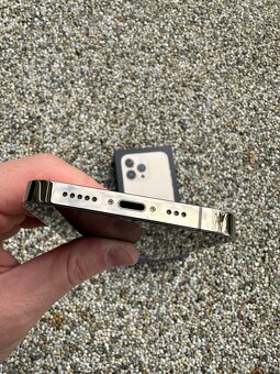 iPhone 13 pro max - baterie 100% - 3