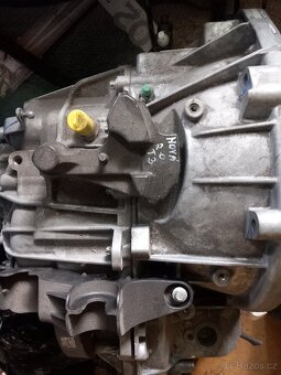Renault trafic 2.0dci motor - 3