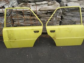 škoda 105 S znak zadního čela - 3