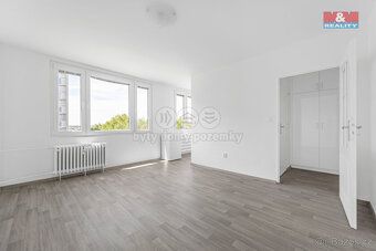 Pronájem bytu 1+kk, 28 m², Pardubice, ul. Sluneční - 3