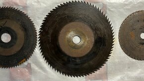 3 různé kotouče k cirkulárce z likvidace truhlářské dílny - 3