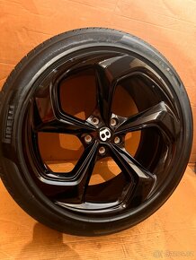 ORIG.BENTLEY BENTAYGA S R22 285/40 R22.KOVANE DISKY - 3