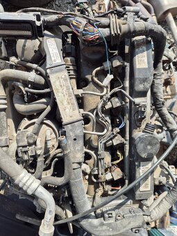 Motor 2,2 cdi 120kw 651 940 - 3