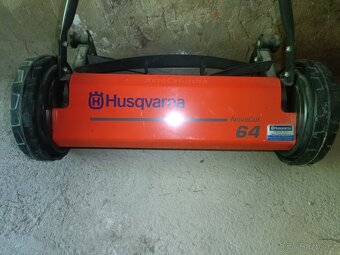 🟢 Ruční vřetenová sekačka Husqvarna Novocut 64 + sběrný koš - 3