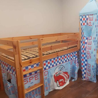 Nová vyvýšená postel+ skluzavka, dekorace - 3