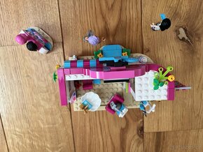 LEGO® Friends 41391 Kadeřnictví v městečku Heartlake - 3