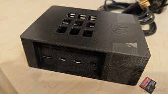 Mini počítač Raspberry Pi 4 4GB+32GB MicroSD - plně funkční - 3