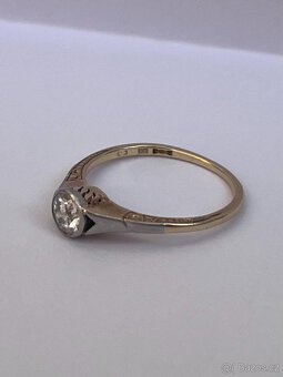 Zlatý prsten s briliantem (0,33 ct) - 3