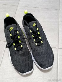 Tenisky Nike Air Max Motion 2 - 3