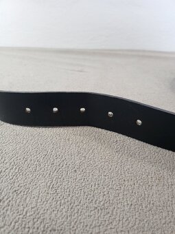 Originální kožený pásek Tommy Hilfiger – velikost 85 - 3