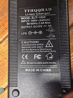 Nabiječka baterií 36V (42V) 4A rychlá - 3