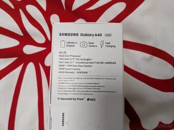 Samsung Galaxy A40 64GB - 3