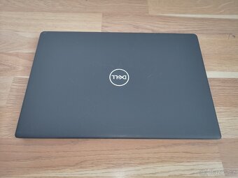 Čtyřjádrový notebook Dell Latitude 3510 - 3