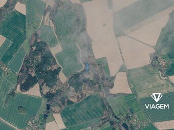 Les 3 456 m², Podíl 71 % o výměře 593 m² - 3