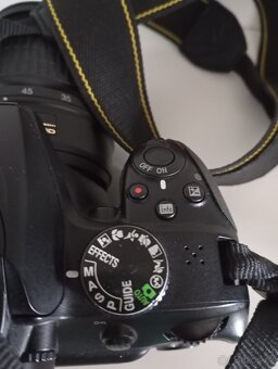 Nikon D3400 - 3