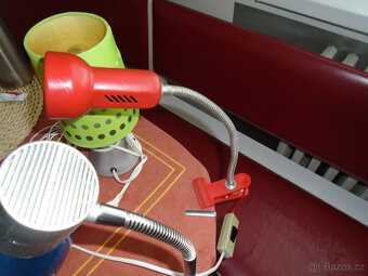 Prodám starší stolní lampičky,starší lustry a nový lustr - 3