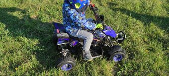 Dětská čtyřkolka 50 ccm 2T - 1 rok stará - 3