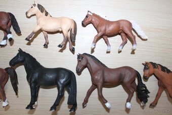Figurky koní Schleich VI - 3