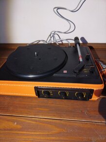Kufrikovy gramofon tesla - 3