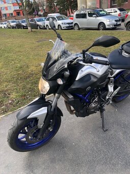 Yamaha mt 07 - 3