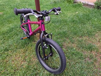Prodám lehké dětské kolo Kubikes 16L, barva růžová - 3