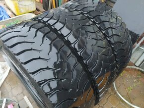 Prodám MICHELIN REMIX X WORKS XDY RMX 315/80 R 22.5 156/150K - 3