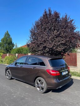 Mercedes-Benz B200 4Matic - 3