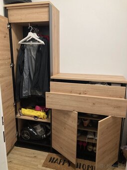 Šatníková skriňa + botník + panel na stenu - 3