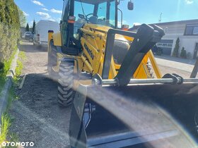 Komatsu WB93RS - 3