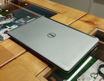 Dell Latitude E7240 i5 4210U/4GB RAM/bez HDD/bez OS - 3