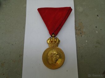 ODZNAKY MINCE A VYZNAMENANÍ - 3