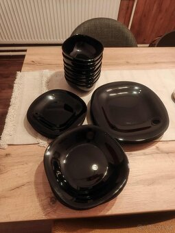 Dvojita sada jídelního servisu - 3