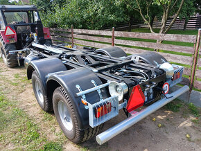 Traktorový nosič kontejnerů 11t - 3