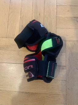 Hokejové věci na prodej - 3