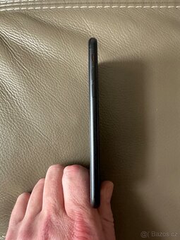 iPhone SE 64GB 2020 - 3