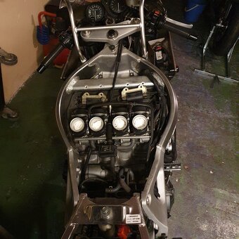 Honda CBR 900 RR - 3