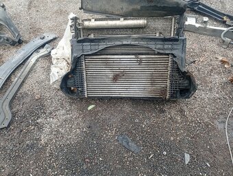 MERCEDES ML W164 PŘEDNÍ ČELO, VÝZTUHY, SAHARA S CHLADIČI - 3