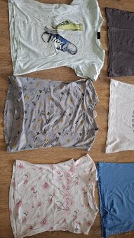 Tričko, crop-top 9 ks vše za 100 Kč - 3