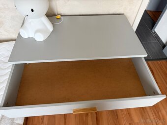 Postýlka a komoda - 3