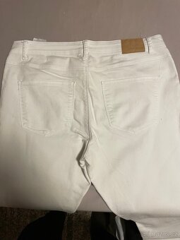 Dámské bílé džíny zn. Vero Moda - 3